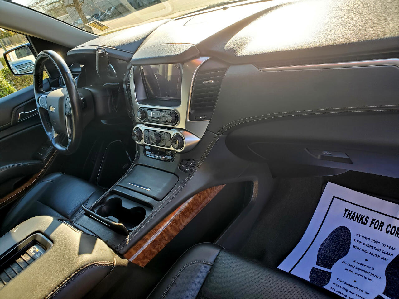 Chevrolet Suburban 4WD 4dr 1500 Premier 2017